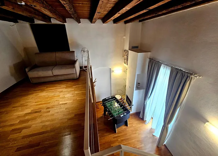 Bed & Breakfast Old 3*